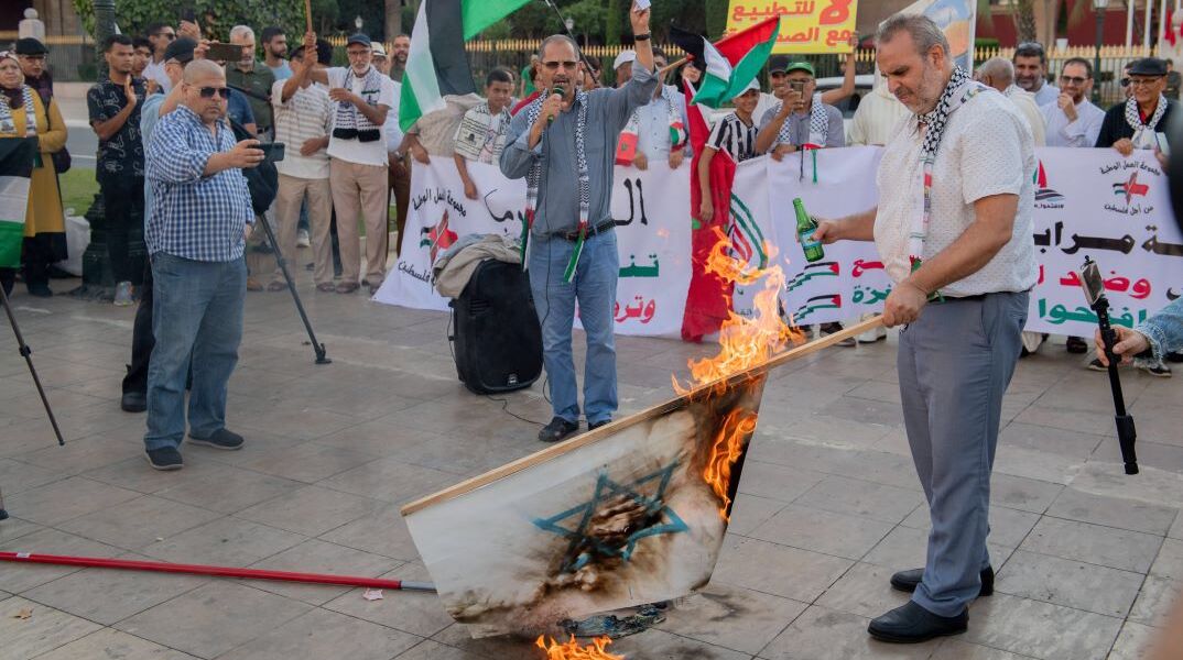 Το φάντασμα του αντισημιτισμού στοιχειώνει ξανά την Ευρώπη