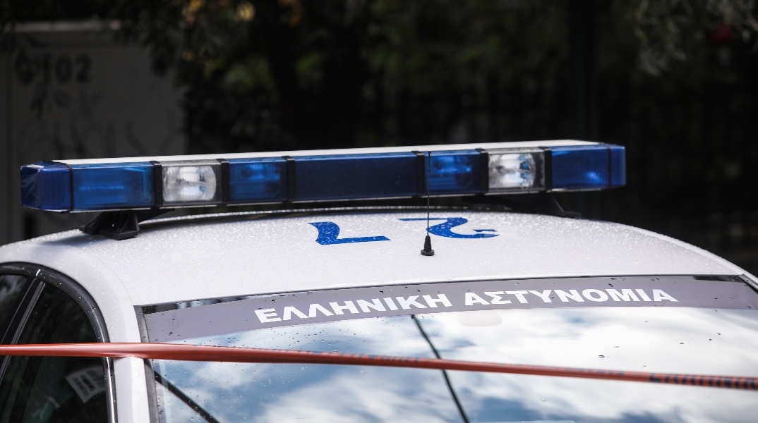 Ελεγχόμενη έκρηξη στη Γλυφάδα - Κλείνει την Πέμπτη τμήμα της Ποσειδώνος 