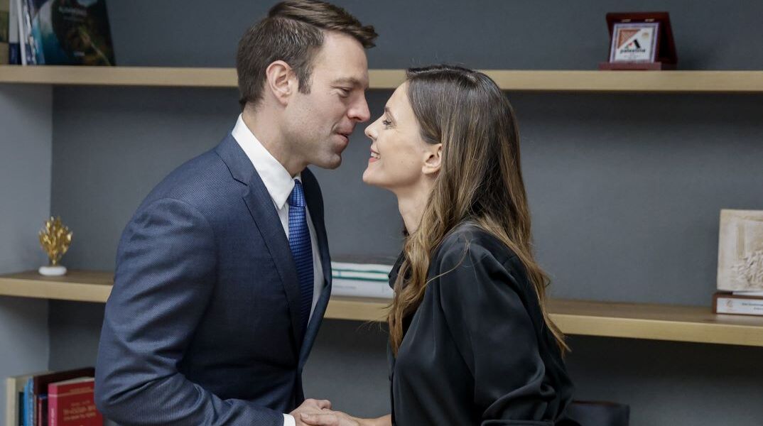 Αγκαλιές και φιλιά μεταξύ Κασσελάκη και Αχτσιόγλου