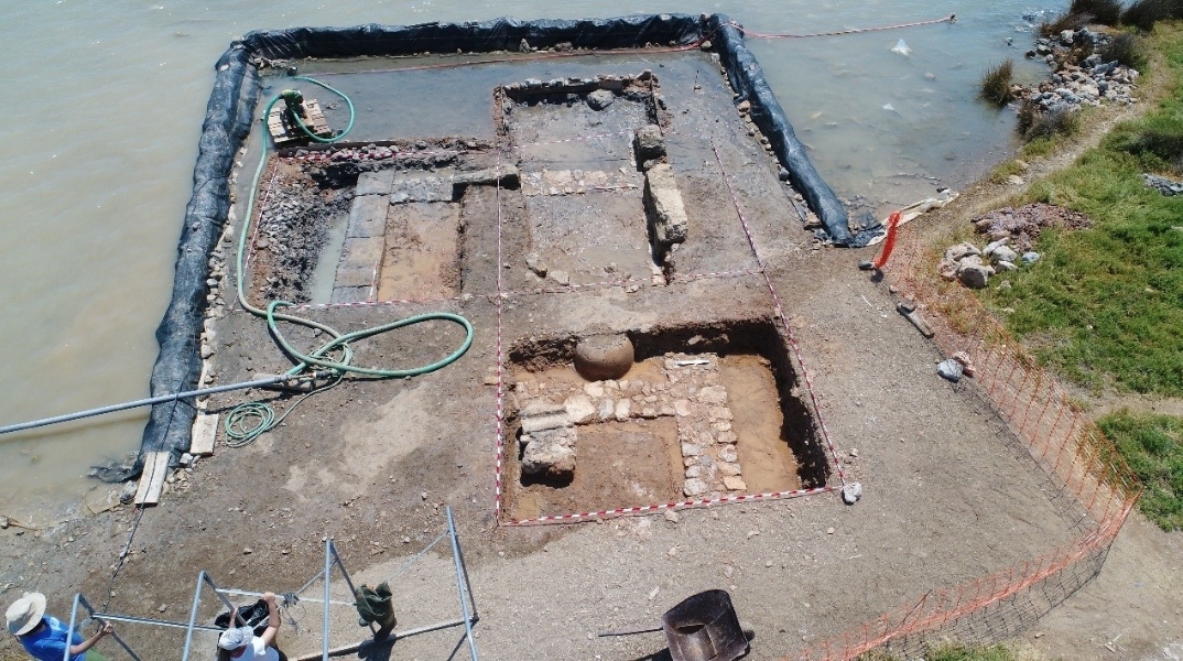 Σαλαμίνα: Η υποβρύχια αρχαιολογική έρευνα έφερε στο φως κτίριο επτά δωματίων 