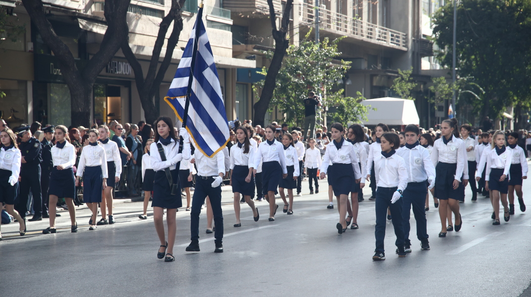 Μαθητική παρέλαση για την 28η Οκτωβρίου στη Θεσσαλονίκη
