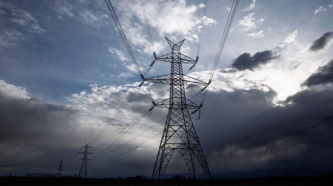 Ενισχυμένη η ΔΕΗ μετά την εξαγορά της Enel Ρουμανίας © ΘΑΝΑΣΗΣ ΚΑΛΛΙΑΡΑΣ/EUROKINISSΙ