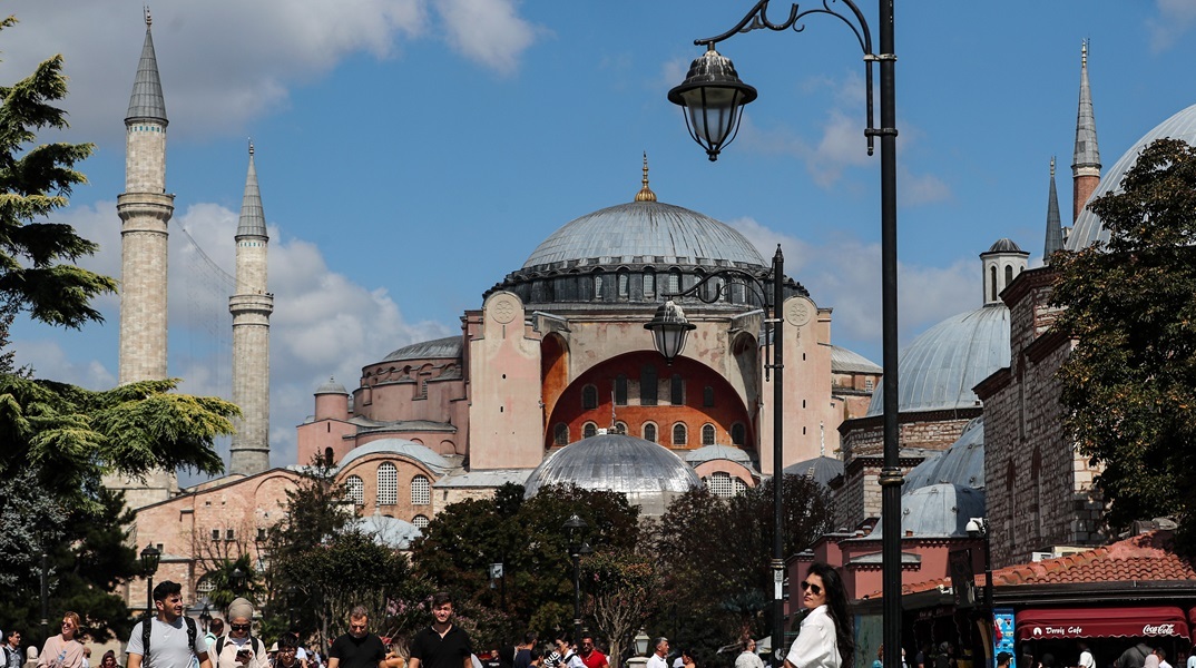Αγία Σοφία: Εισιτήριο θα πληρώνουν οι επισκέπτες από 15 Ιανουαρίου 