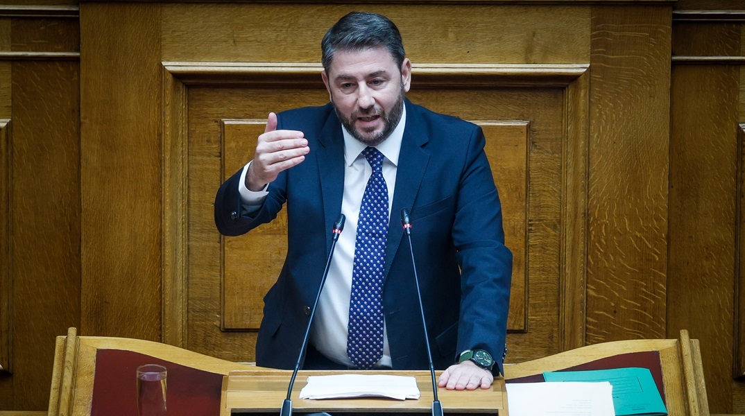 Νίκος Ανδρουλάκης προς Κυριάκο Μητσοτάκη: Θέλετε το κράτος λάφυρο στα χέρια σας