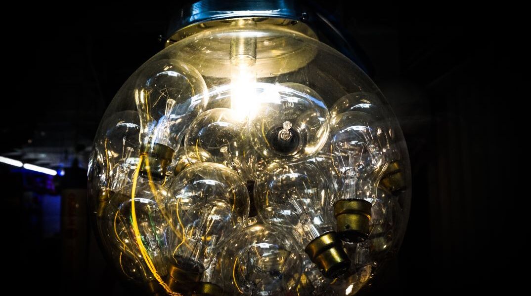 Ειδικό τιμολόγιο προμήθειας για όλους - Η διάταξη για την αγορά ρεύματος το 2024