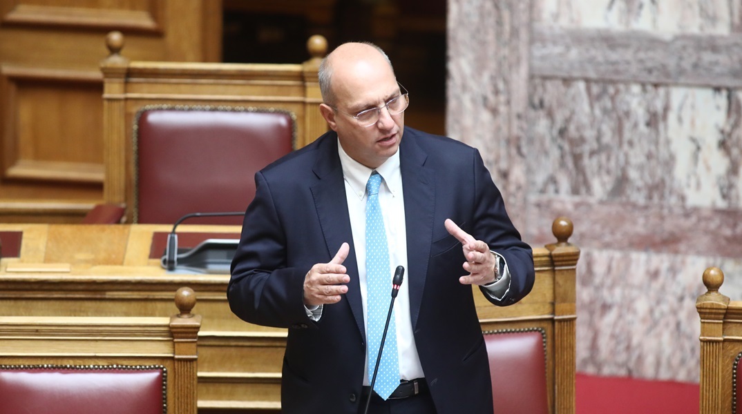 Γ. Οικονόμου: «Μηδενική ανοχή για την βία στα γήπεδα»