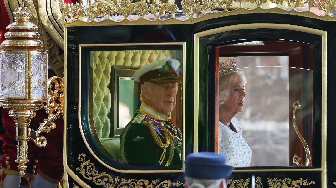 Βρετανία: Η πρώτη ομιλία του Καρόλου ως νέος μονάρχης - Οι εξαγγελίες για την νέα χρονιά