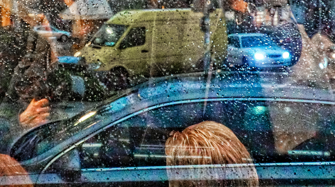 Κυκλοφοριακό κομφούζιο λόγω βροχής στην Αττική