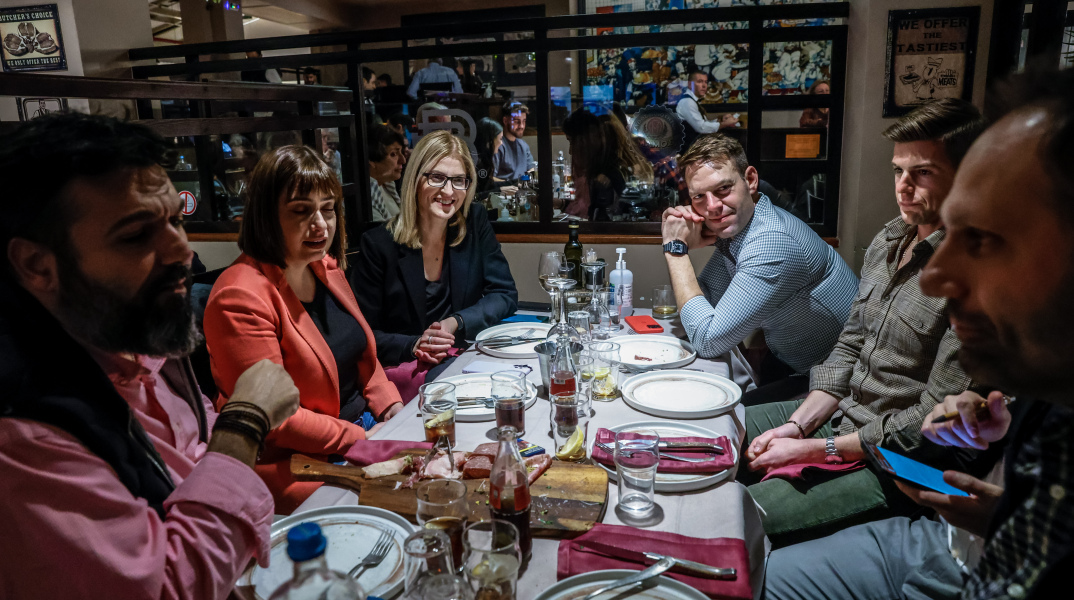 Δείπνο Κασσελάκη με στελέχη του ΣΥΡΙΖΑ