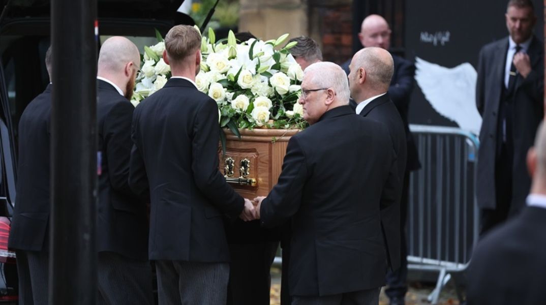 Μπόμπι Τσάρλτον