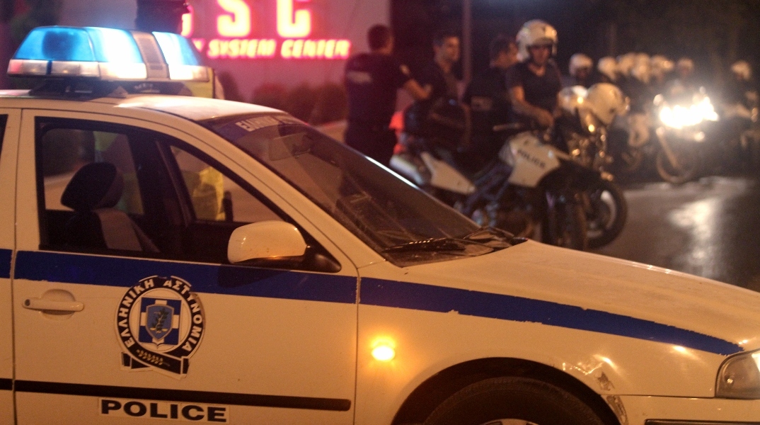 Νέο Ηράκλειο: Διαψεύδει η ΕΛΑΣ ότι ο τραυματισμός της 16χρονης προκλήθηκε από αστυνομικό της ΟΠΚΕ