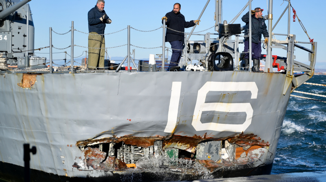 Ζημιές από την κακοκαιρία στο αντιτορπιλικό «Βέλος»