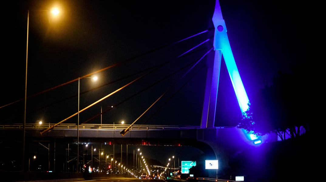 Η Αττική Οδός το βράδυ