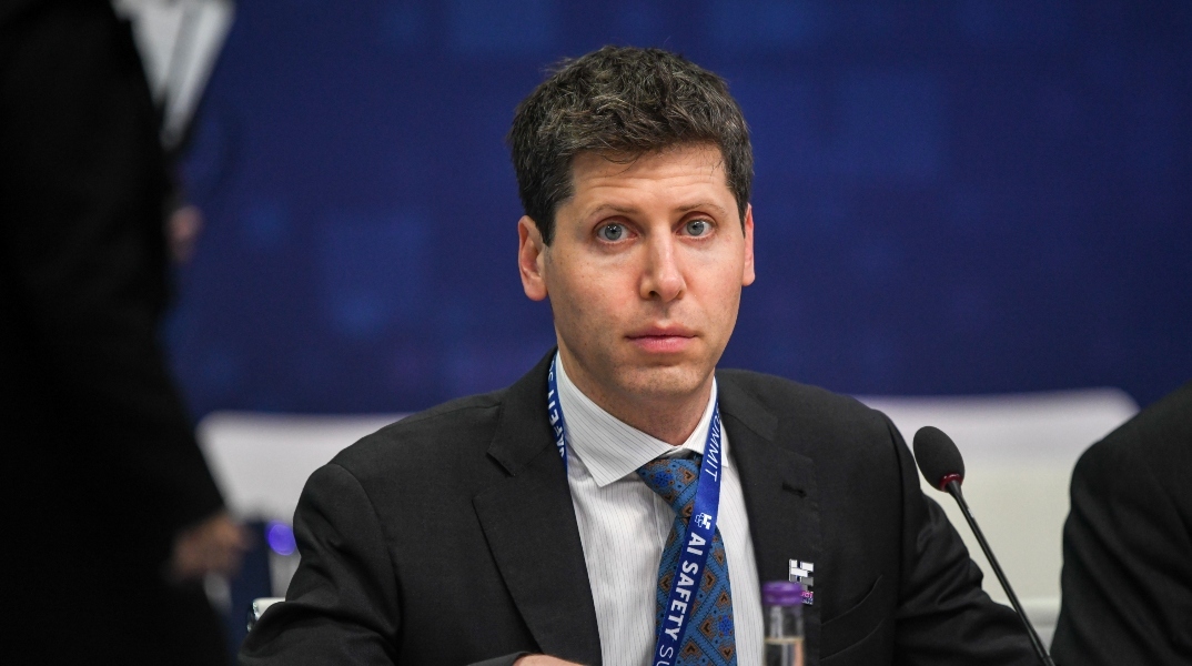 Ο Σαμ Άλτμαν επιστρέφει ως CEO στην OPEN AI μετά τις αντιδράσεις