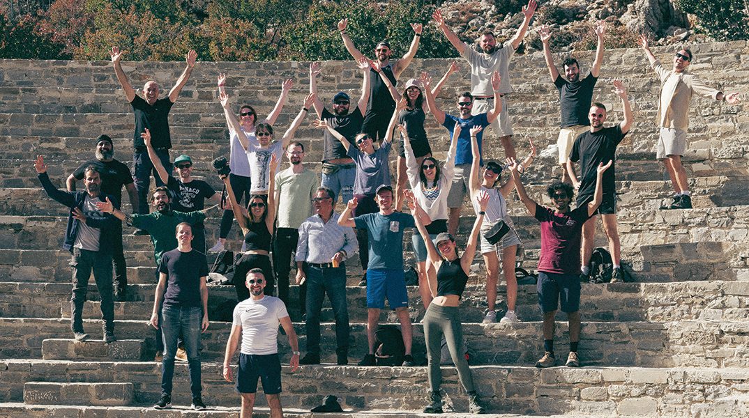 30 άνθρωποι από 20 χώρες ζουν νομαδικά στον Ζάρο της Κρήτης