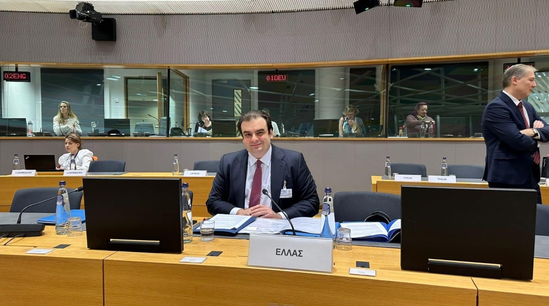 Πιερρακάκης από τις Βρυξέλλες: Ψηφιοποιείται η παιδεία - Έμφαση στην προσέλκυση γυναικείων ταλέντων κα στην ανάπτυξη ψηφιακών δεξιοτήτων