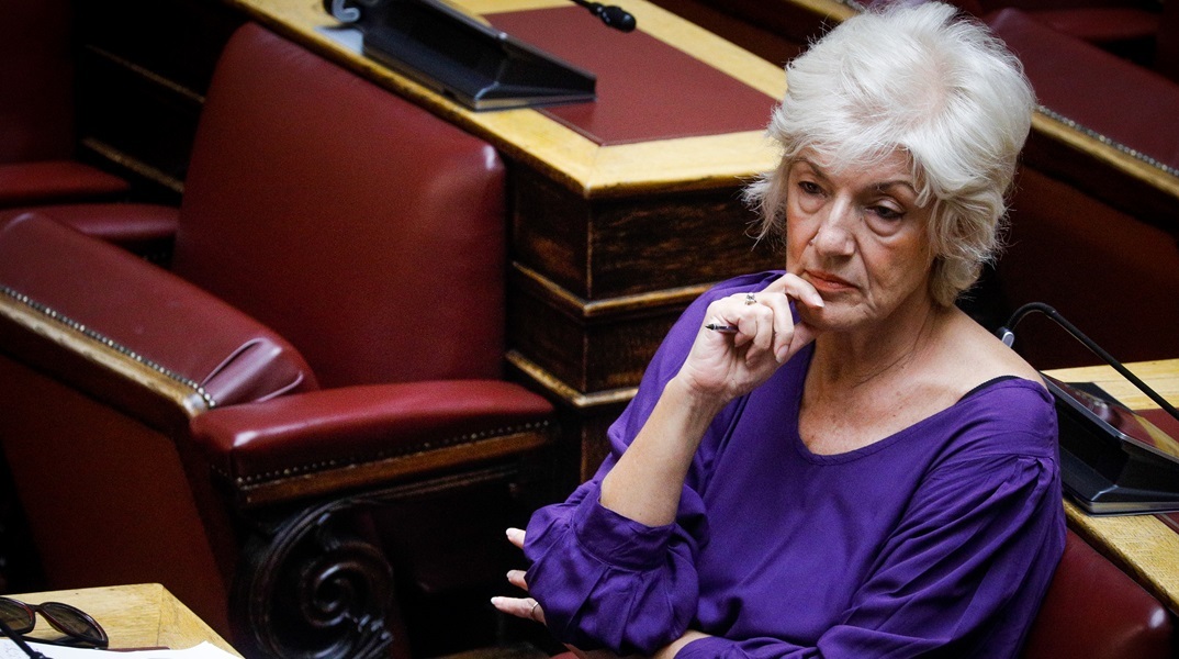 Σία Αναγνωστοπούλου: «Σήμερα είναι μια μέρα πένθους και ελπίδας»