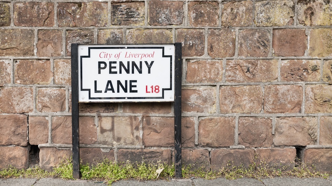 Λίβερπουλ: Πινακίδα που εκλάπη στην οδό Penny Lane επιστράφηκε 47 χρόνια μετά
