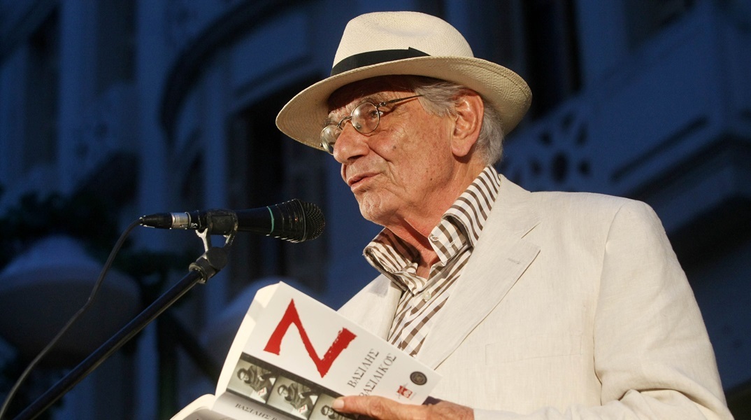 H πολιτική ηγεσία «αποχαιρετά» τον Βασίλη Βασιλικό 