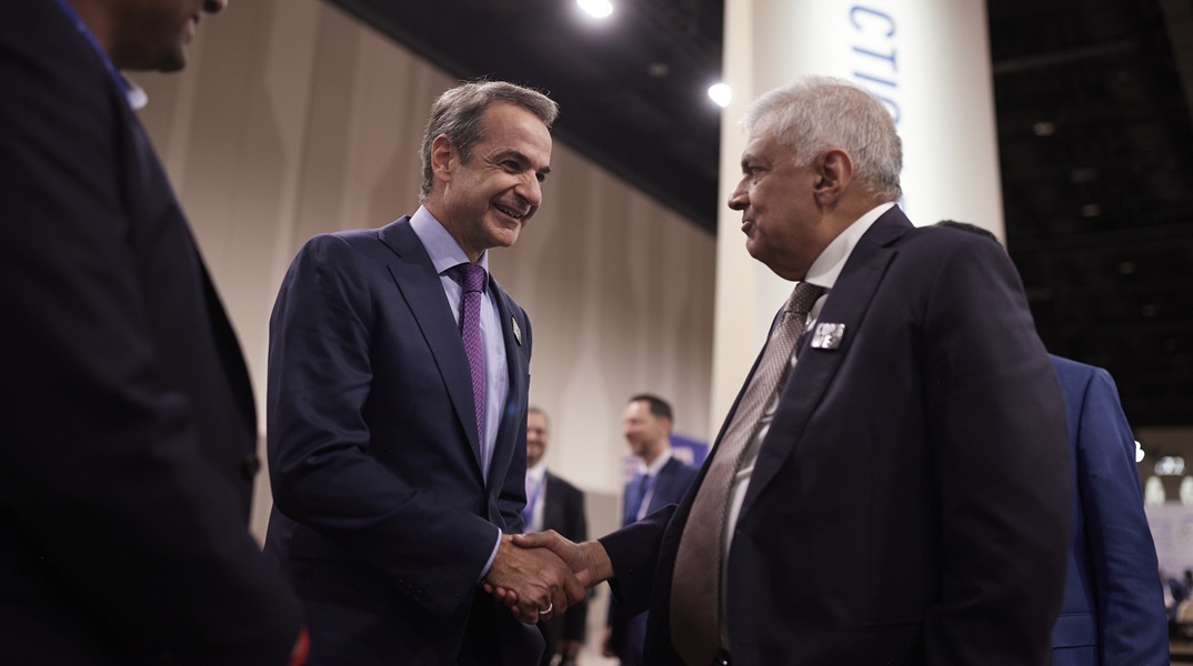 O Κυριάκος Μητσοτάκης στο Ντουμπάι για την 28η Διάσκεψη του ΟΗΕ για την Κλιματική Αλλαγή (COP28) © ΔΗΜΗΤΡΗΣ ΠΑΠΑΜΗΤΣΟΣ/ΓΡΑΦΕΙΟ ΤΥΠΟΥ ΠΡΩΘΥΠΟΥΡΓΟΥ/ΑΠΕ-ΜΠΕ