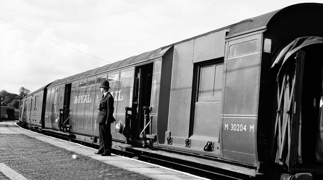 Σαν σήμερα έγινε το τηλεφώνημα για τους δύο σάκους με χρήματα από τη «Μεγάλη Ληστεία του Τρένου»