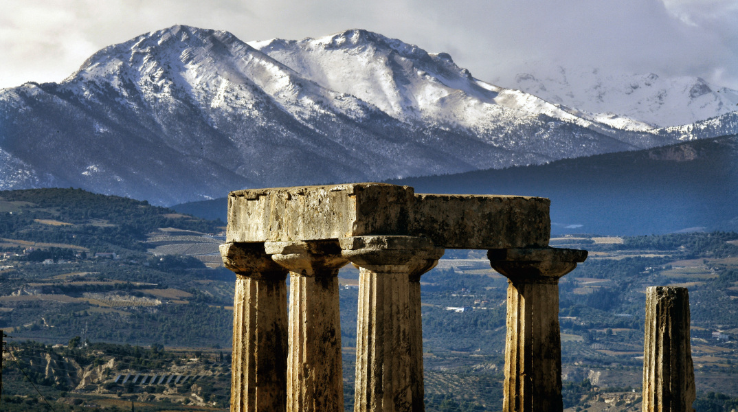 Πρώτα χιόνια στην ορεινή Κορινθία