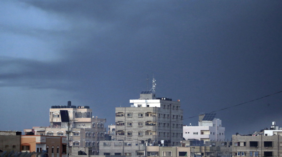 Καπνοί στη νότια Λωρίδα της Γάζας