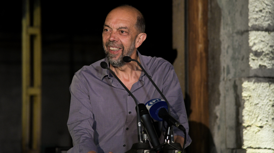 Νίκος Μπελαβίλας