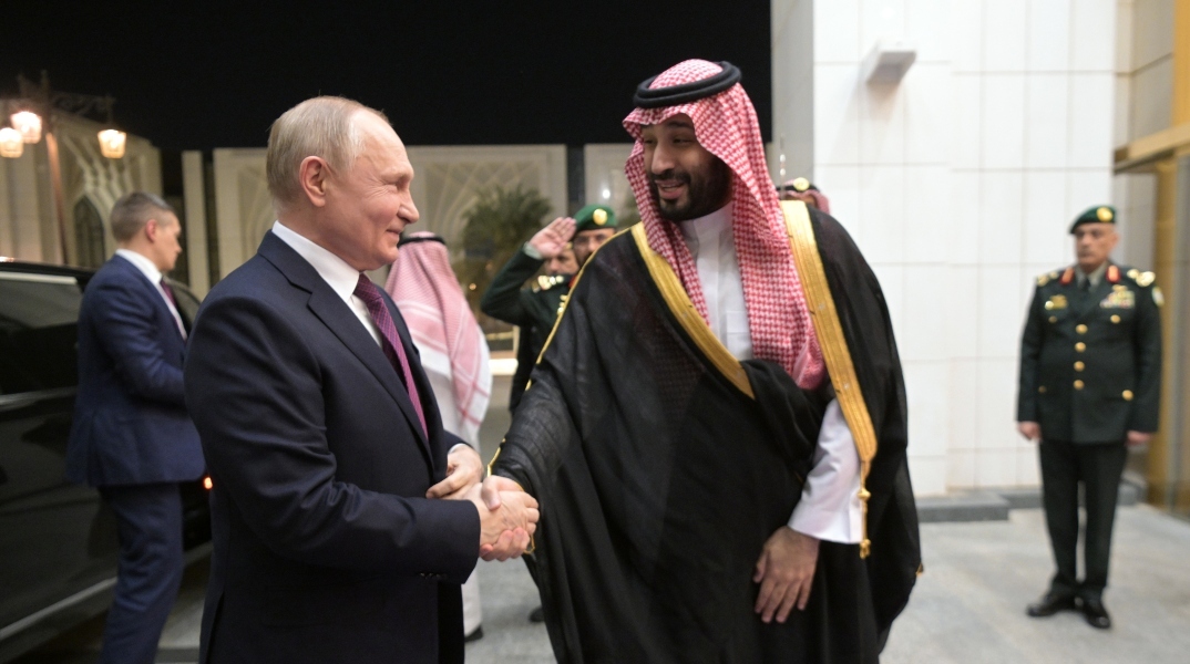 Πούτιν: Εκτάκτως στη Σαουδική Αραβία - Ζήτησε περικοπές πετρελαίου από τις χώρες του ΟΠΕΚ Ενέργεια και  γεωπολιτική βρέθηκαν στο επίκεντρο των συνομιλιών 