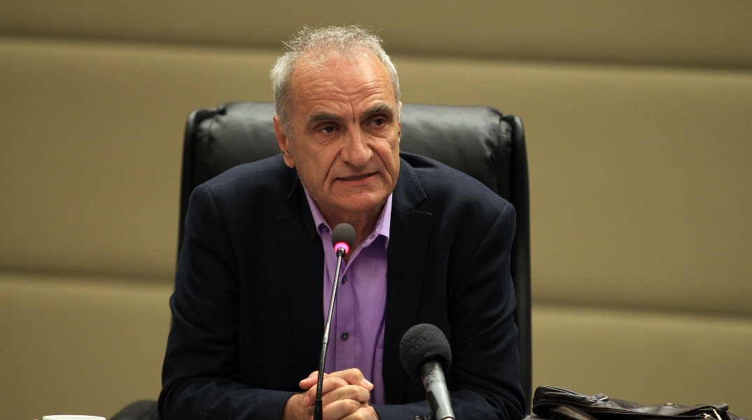 ΣΥΡΙΖΑ: Αποχώρησε ο Γιώργος Βαρεμένος με αιχμές για τον νέο πρόεδρο του κόμματος, Στέφανο Κασσελάκη «Πράξη ιστορικής ευθύνης η αποχώρησή μου - Πρωτοφανές κλίμα τοξικότητας»