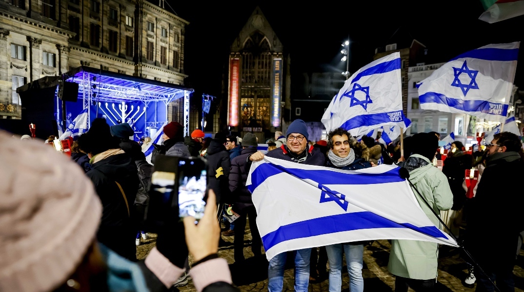 Συνεχίζει το κύμα αντισημιτισμού στην Ευρώπη - Δύο νέα περιστατικά σε Βιέννη και Λονδίνο Η αστυνομία της Αυστρίας συνέλαβε 16χρονο που σχεδίαζε επίθεση σε συναγωγή