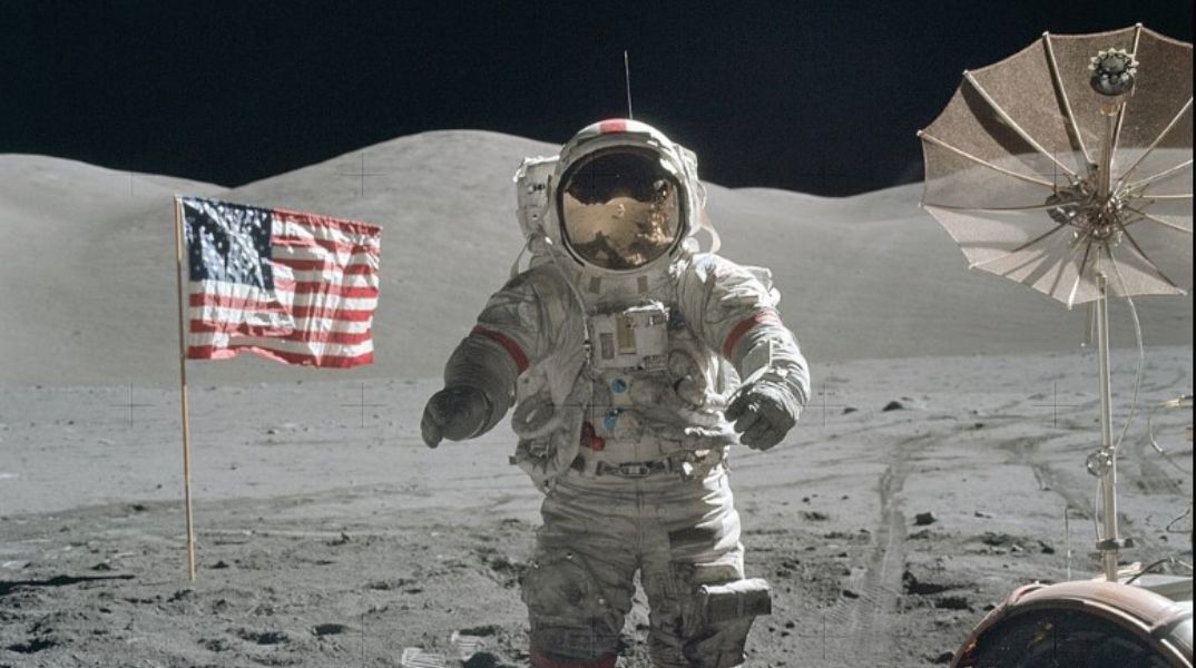 Σαν σήμερα, 14 Δεκεμβρίου 1972, ο Gene Cernan γίνεται ο τελευταίος άνθρωπος που περπατάει στη Σελήνη