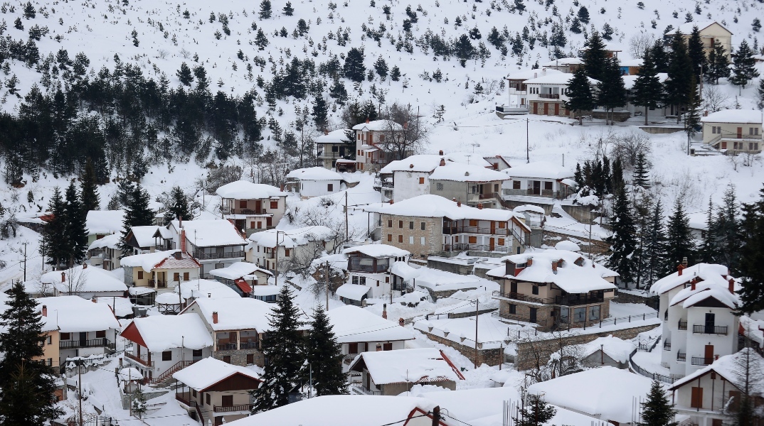 TikTok: 10 αγαπημένοι ελληνικοί προορισμοί για τον Χειμώνα Τρίκαλα, Βυτίνα, Ζαγοροχώρια, Λουτρά Πόζαρ και άλλα όμορφα μέρη, μας περιμένουν και φέτος 