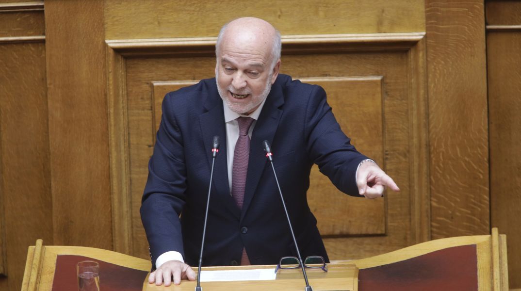 Οι αλλαγές στον Ποινικό Κώδικα επί ΣΥΡΙΖΑ στο επίκεντρο της αντιπαράθεσης Φλωρίδη - Τσακαλώτου