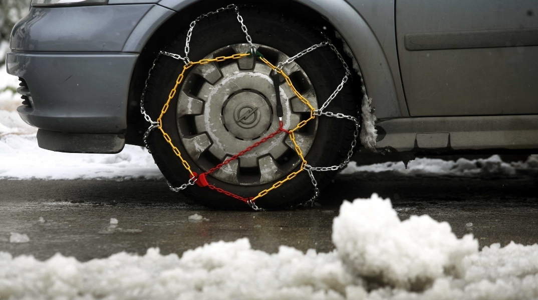 Δυτική Μακεδονία: Ποια είναι η κατάσταση στο οδικό δίκτυο λόγω χιονόπτωσης  Σε ποια σημεία χρειάζονται αντιολισθητικές αλυσίδες