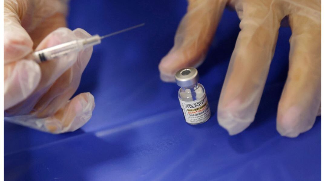 Politico: Βρέθηκαν στα σκουπίδια ανά την ΕΕ εκατομμύρια εμβόλια για τον κορονoϊό αξίας περίπου 4 δισ. ευρώ