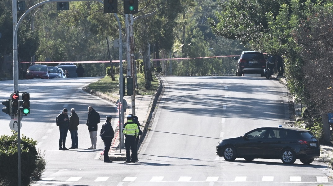  «Θα κινδύνευαν φοιτητές, αστυνομικοί και διερχόμενοι περαστικοί» - Η ανακοίνωση της ΕΛ.ΑΣ για τη βόμβα στην Πολυτεχνειούπολη 