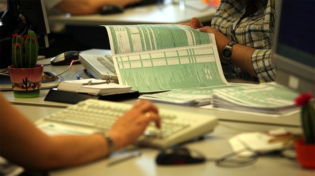 Στην τελική ευθεία η έναρξη υποβολής φορολογικών δηλώσεων και η ανάρτηση των εκκαθαριστικών του ΕΝΦΙΑ