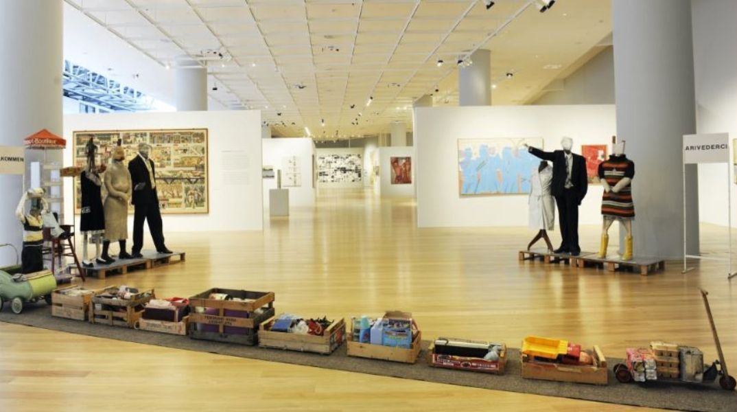 «Αστυγραφία. Η ζωή της πόλης τις δεκαετίες 1950-1970» στην Εθνική Πινακοθήκη © Λάμπρος Ψυρρούκης