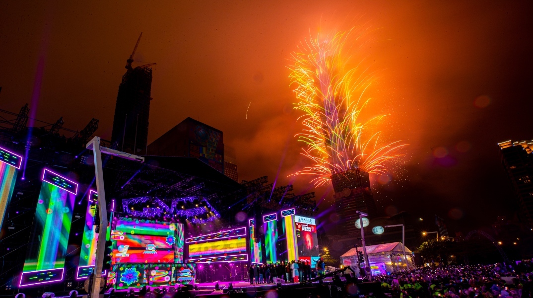 Ο πλανήτης υποδέχεται το 2024 - Εντυπωσιακές εικόνες από την Ασία Την έλευση του νέου έτους γιορτάζουν οι ασιατικές μητροπόλεις