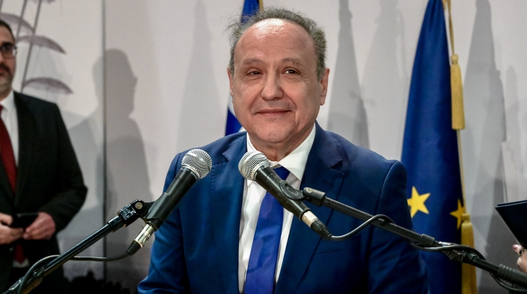 Θεσσαλονίκη: Ευχές για καλή χρονιά από τον νέο δήμαρχο Στέλιο Αγγελούδη 