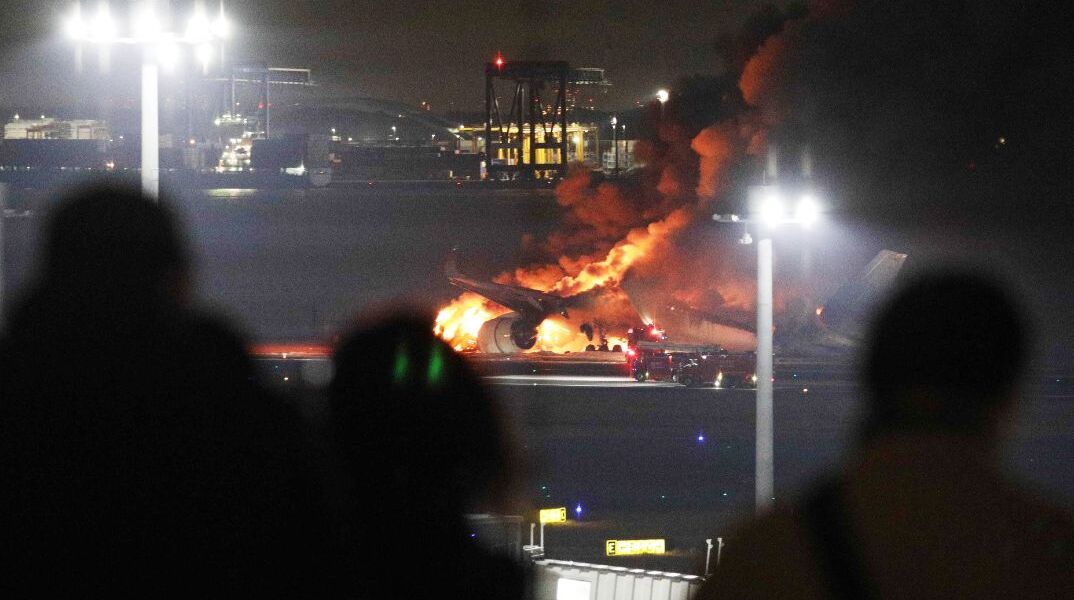 Ιαπωνία: Νεκροί οι πέντε διασώστες του αεροσκάφους που συγκρούστηκε με άλλο αεροσκάφος