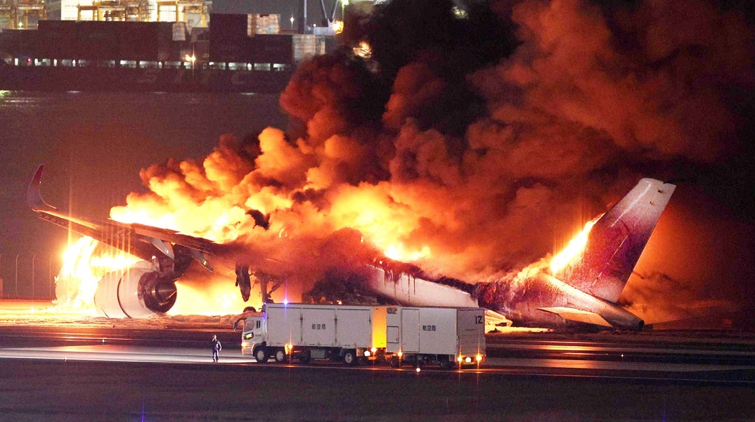 Ιαπωνία: Το αεροπλάνο της ακτοφυλακής δεν είχε λάβει άδεια απογείωσης 