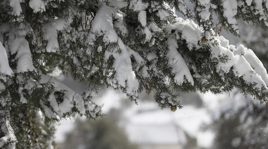 Χιόνια, βροχές και άνεμοι ισχυρών εντάσεων στα πελάγη: Tο «προφίλ» του καιρού την Τετάρτη