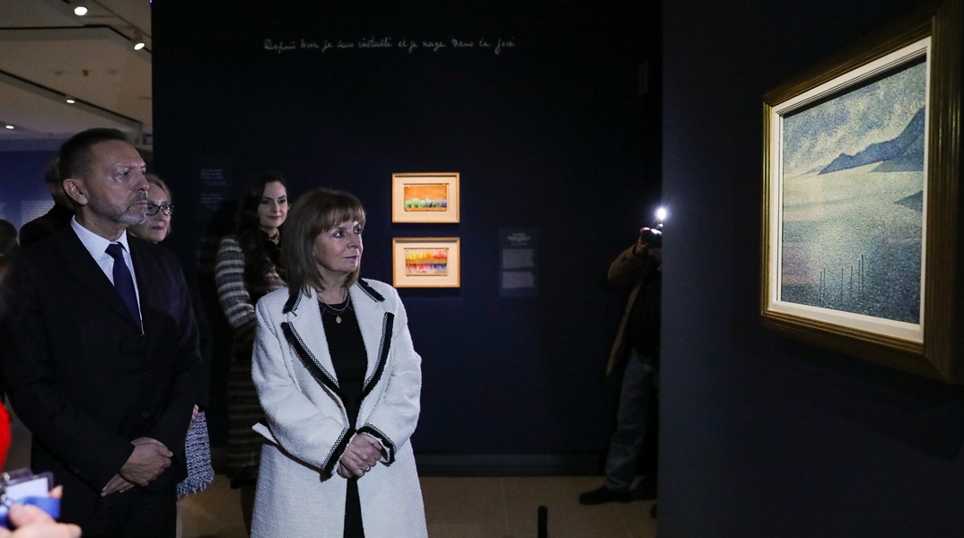 Η Κατερίνα Σακελλαροπούλου εγκαινίασε την έκθεση «Ο νεοϊμπρεσιονισμός στα χρώματα της Μεσογείου (1891-1914)»