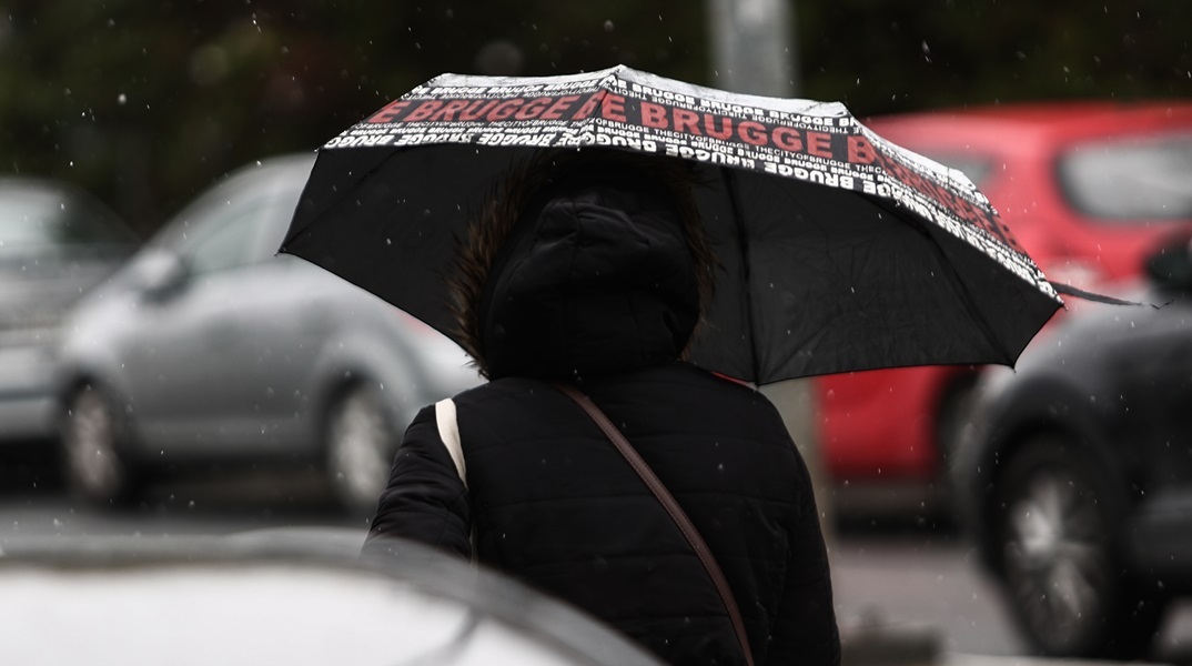 Νέα πτώση θα παρουσιάσει η θερμοκρασία την Παρασκευή - Πού θα υπάρξουν καταιγίδες