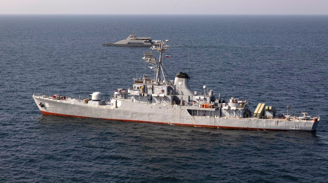 Ιράν: Ανέλαβε την ευθύνη για την κατάληψη του πλοίου στο Ομάν - Αγνοείται Έλληνας δόκιμος