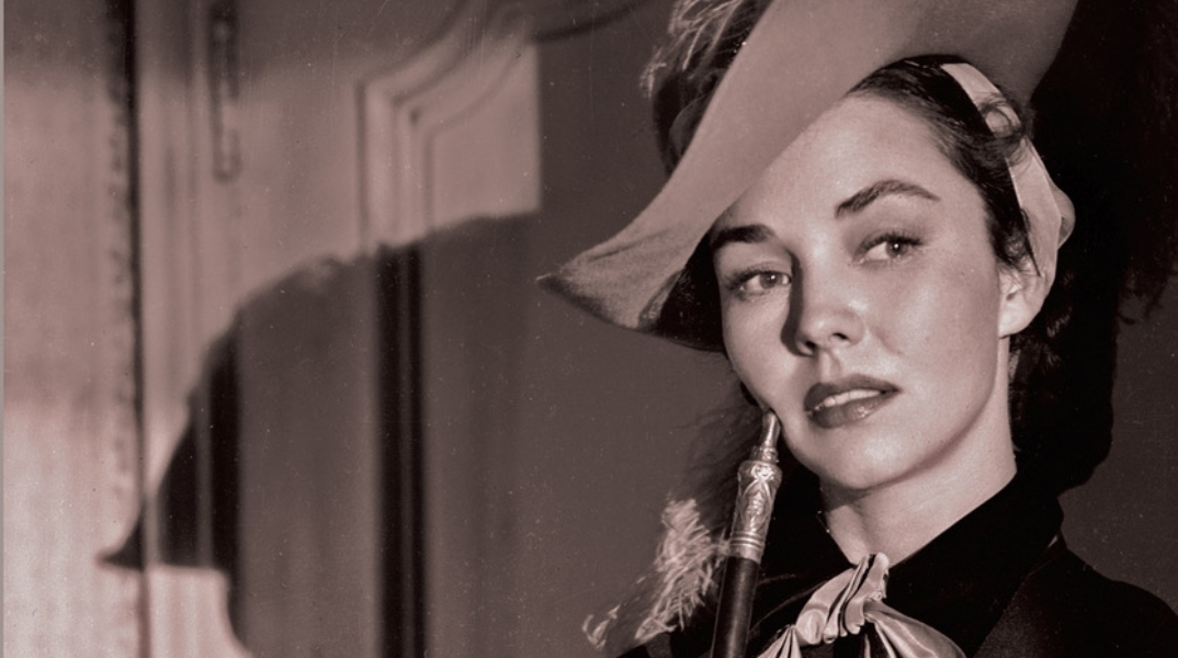 «Η Κυρία Μποβαρύ» του Γκυστάβ Φλωμπέρ, Εκδόσεις Athens Review of Books, μτφ. Μαρίνα Κουνέζη