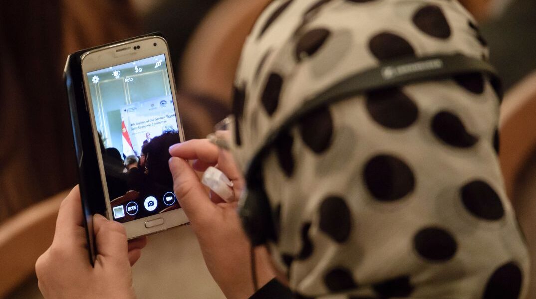 Γερμανία: Μουσουλμάνοι μαθητές ζήτησαν επιβολή μαντίλας στο σχολείο τους