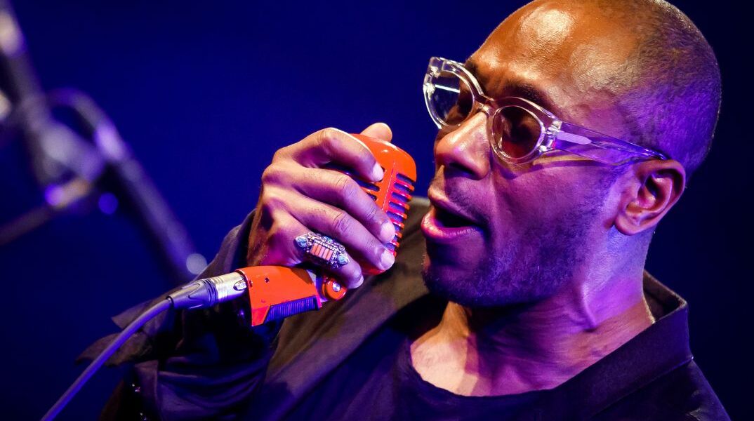 Γιασίν Μπέι (Μος Ντεφ): Σχόλιο για την μουσική του Drake